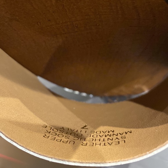 NEW Vince Camuto Leather Platform Slides - Picture 5 of 9